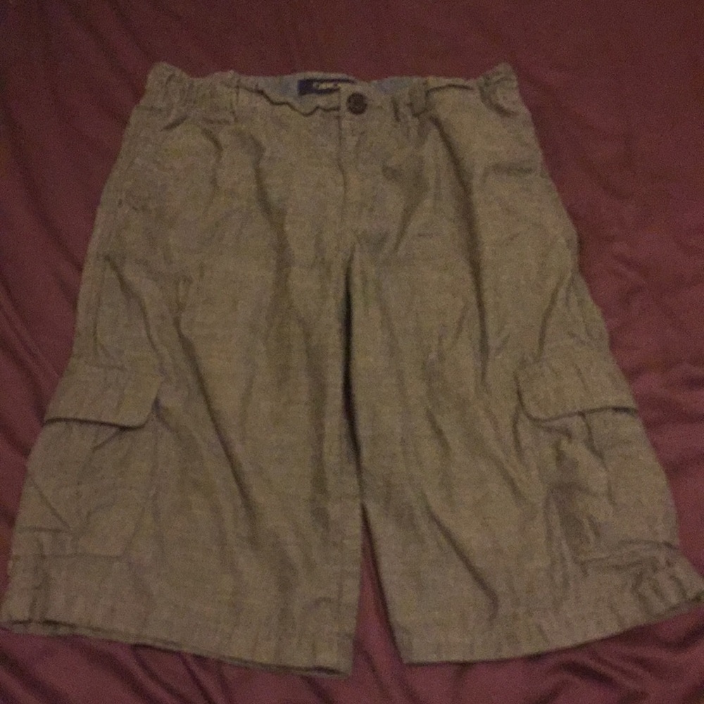 Grey shorts